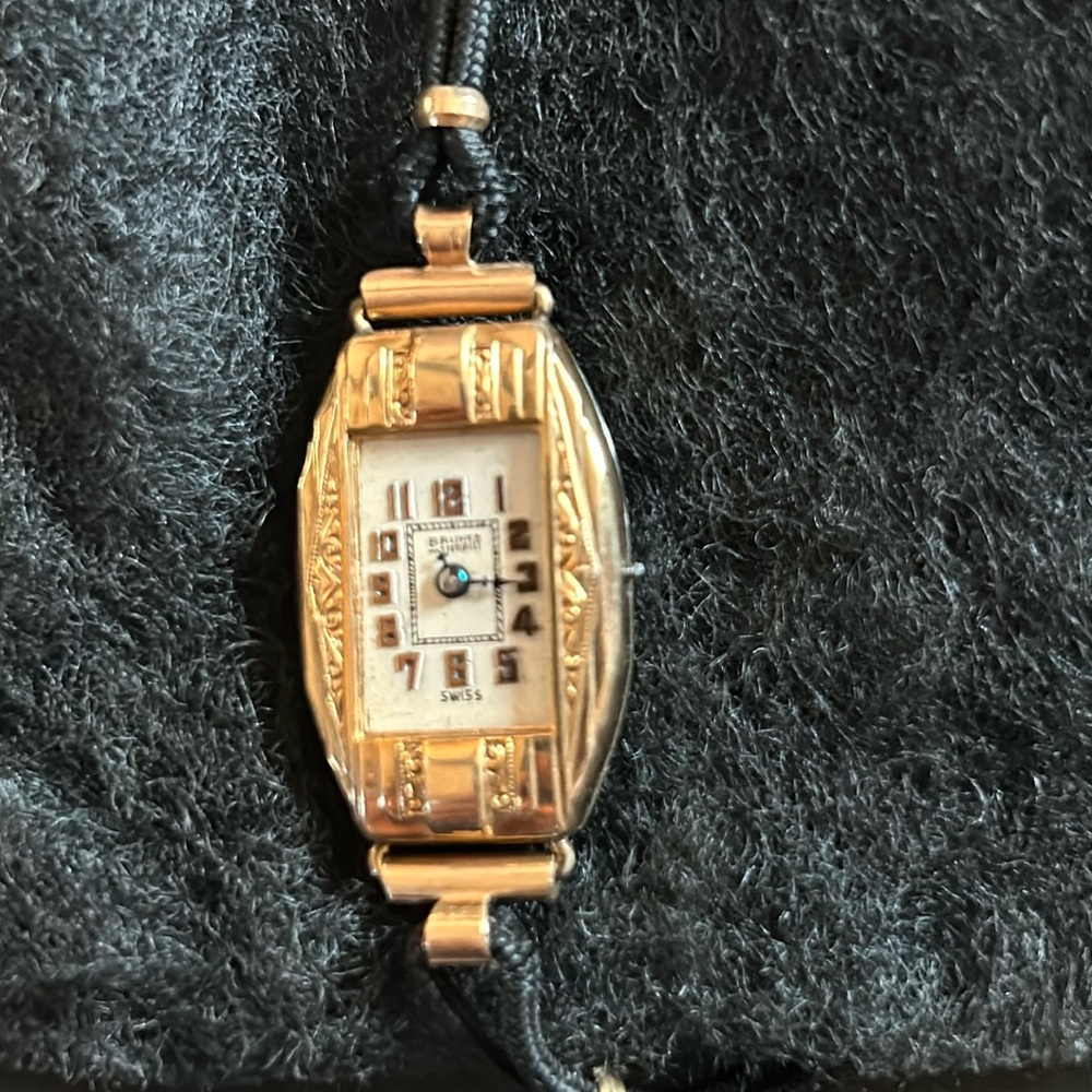 Delicate Vintage Bruner watch